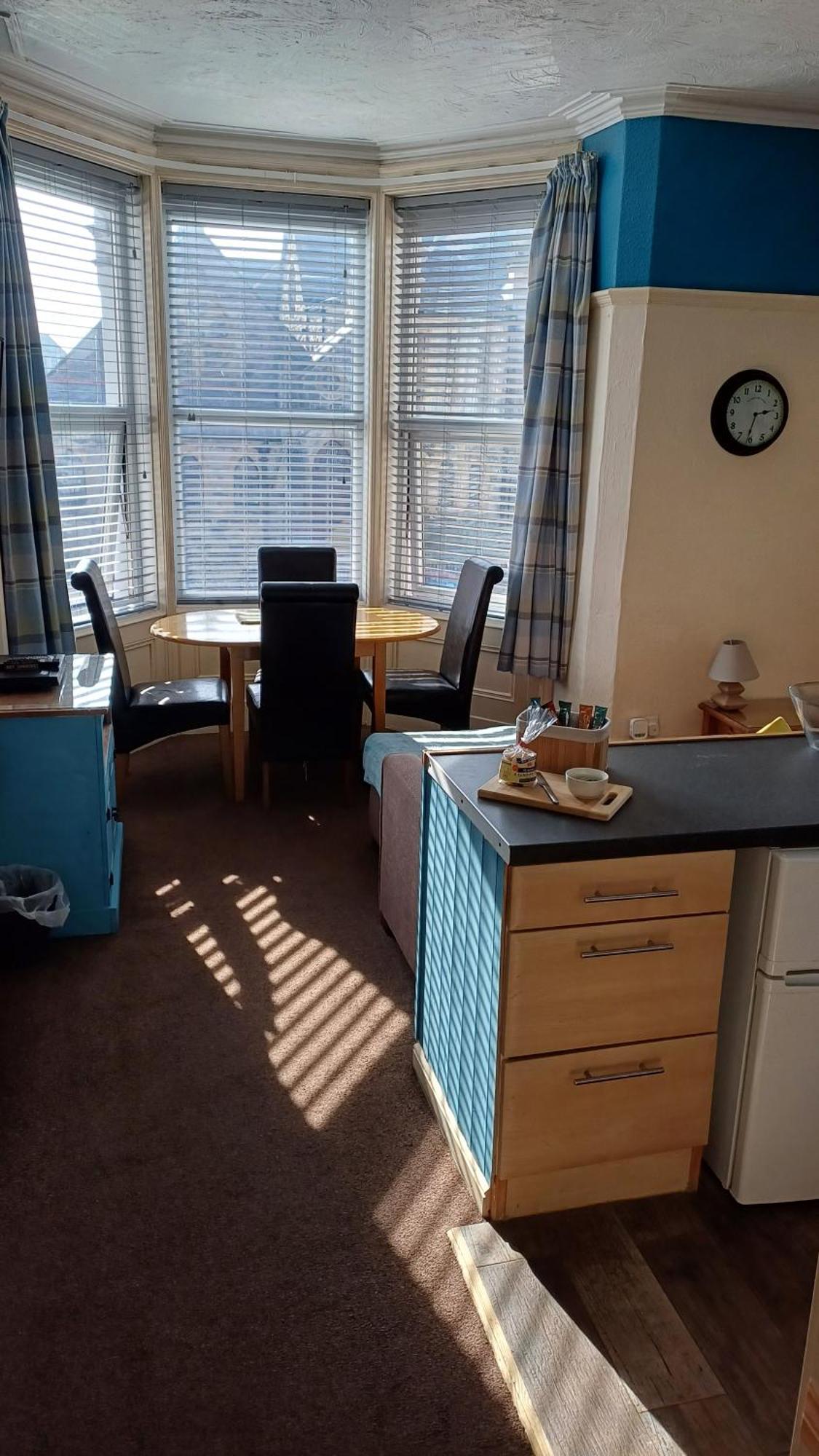 Morwenna Luxury Holiday Apartments Llandudno Bagian luar foto