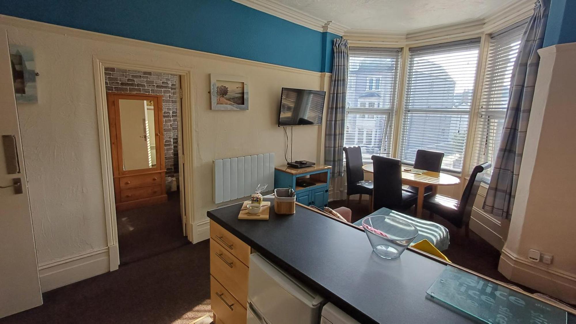 Morwenna Luxury Holiday Apartments Llandudno Bagian luar foto