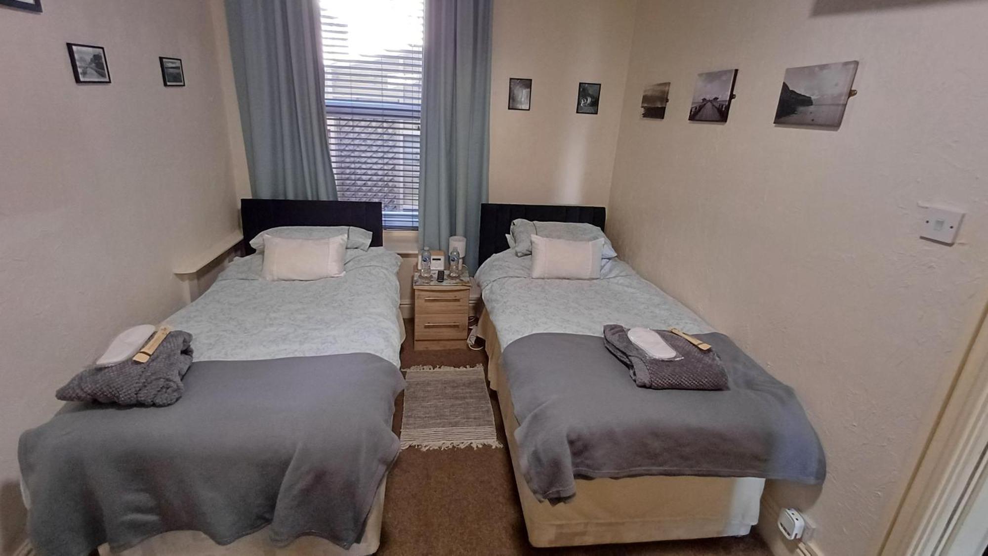 Morwenna Luxury Holiday Apartments Llandudno Bagian luar foto